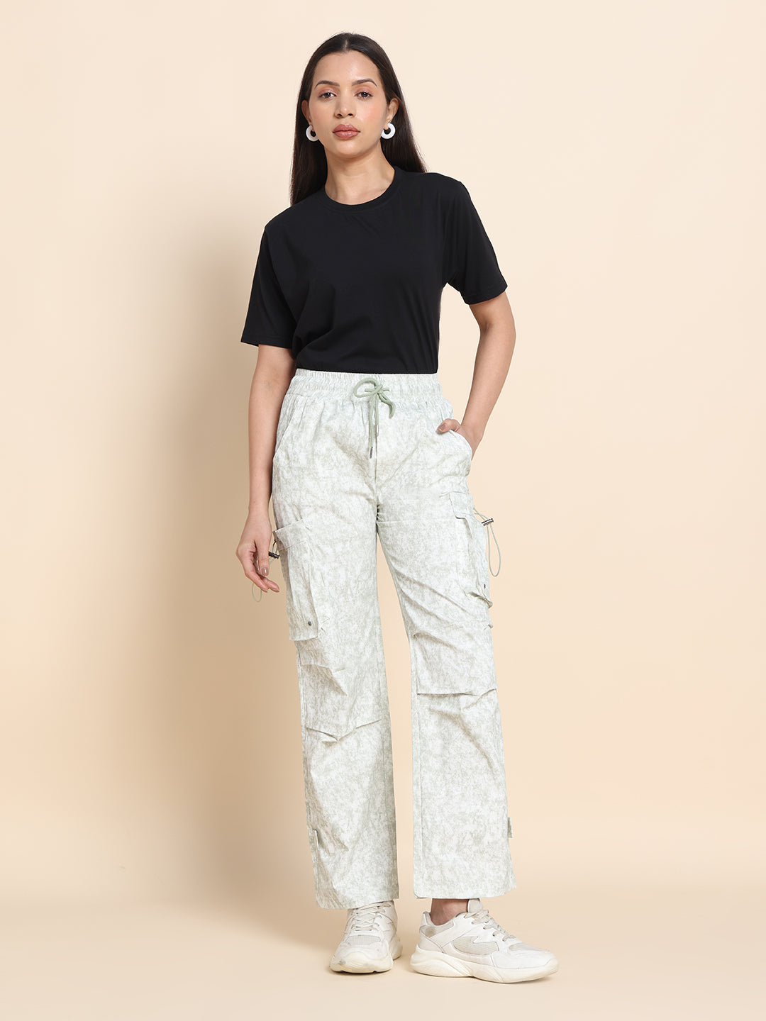 Women’s Loose-Fit Parachute Cargo Pants – Track, Gym & Casual Wear
