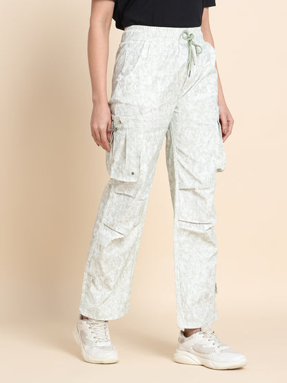 Women’s Loose-Fit Parachute Cargo Pants – Track, Gym & Casual Wear